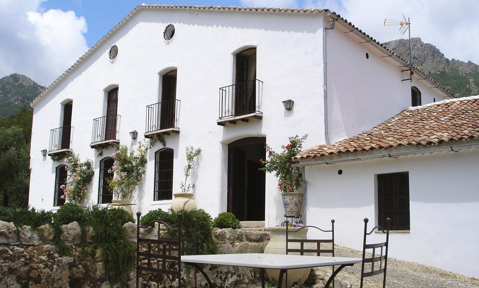 imgi_69_exterior-casa-8 2